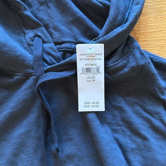 NEW! American Eagle men’s navy long sleeve sweatshirt kangaroo pocket size XS - Picture 2 of 4